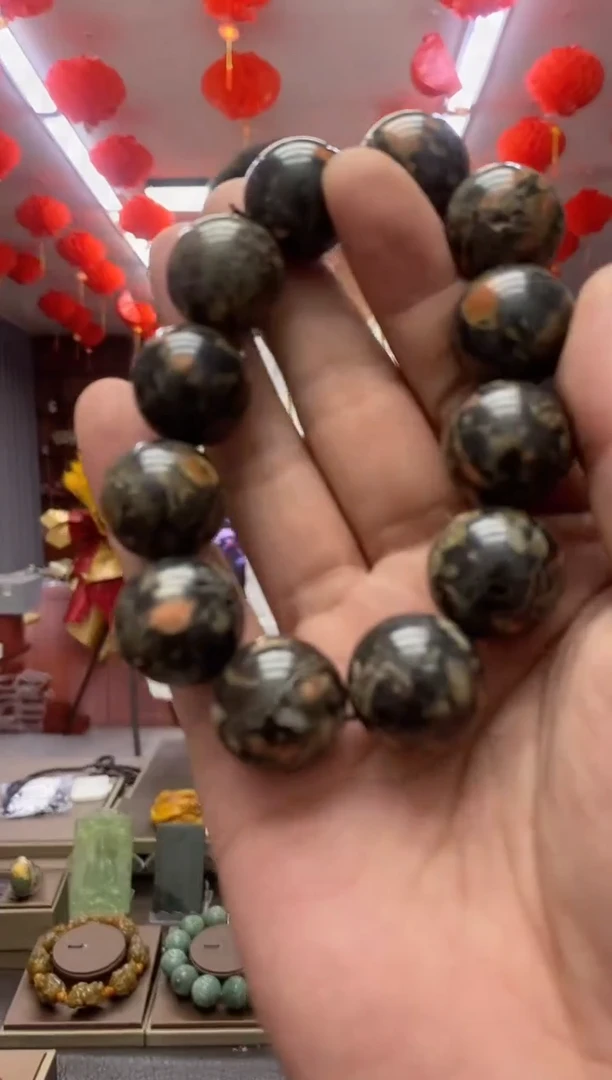 【闪购商品】蛇纹石玉手串未镶嵌梅花玉/多样性发货其中发一