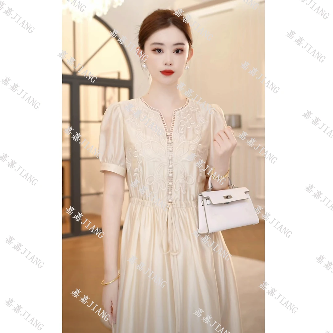 【嘉嘉-福利款】夏日花序 简约气质小众轻奢刺绣连衣裙 XJ242L1192