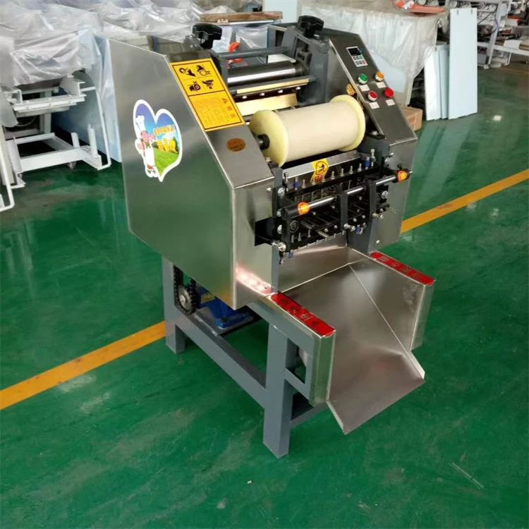 全自动蝴蝶面机儿童辅食果蔬面机商用彩色卡通面机仿手工蝴蝶面机