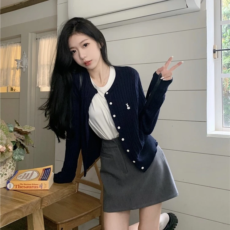 【库】6073# 刺绣针织开衫女早秋外搭修身显瘦毛衣外套韩系短款上衣