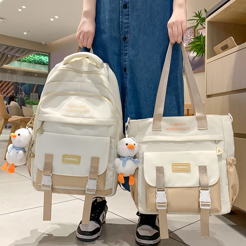 书包女初中生韩版高中学生大容量双肩包小学生三到五六年级背包夏