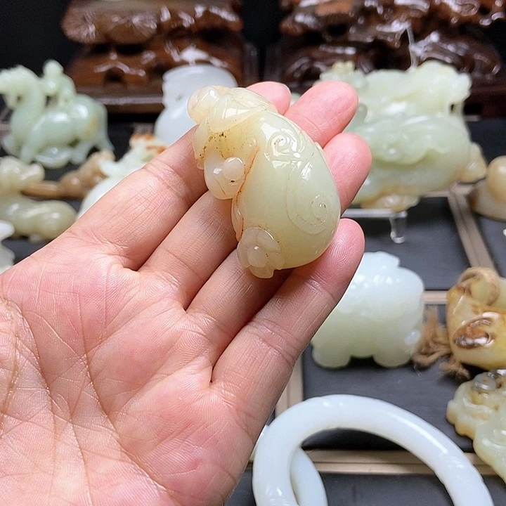 和田玉挂件未镶嵌