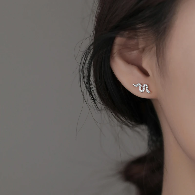 足银耳饰 999纯银灵蛇耳钉高级感2025蛇年耳环女本命年新年耳饰