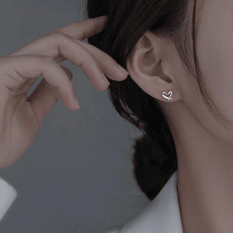 足银耳饰  纯银爱心耳钉镂空女2025年新款日韩耳环养耳洞耳饰免摘