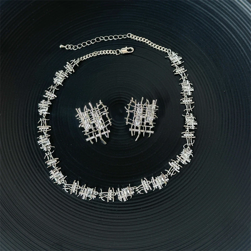 铜合金项链 博主同款复古编织项链不规则设计感耳环锁骨链套装