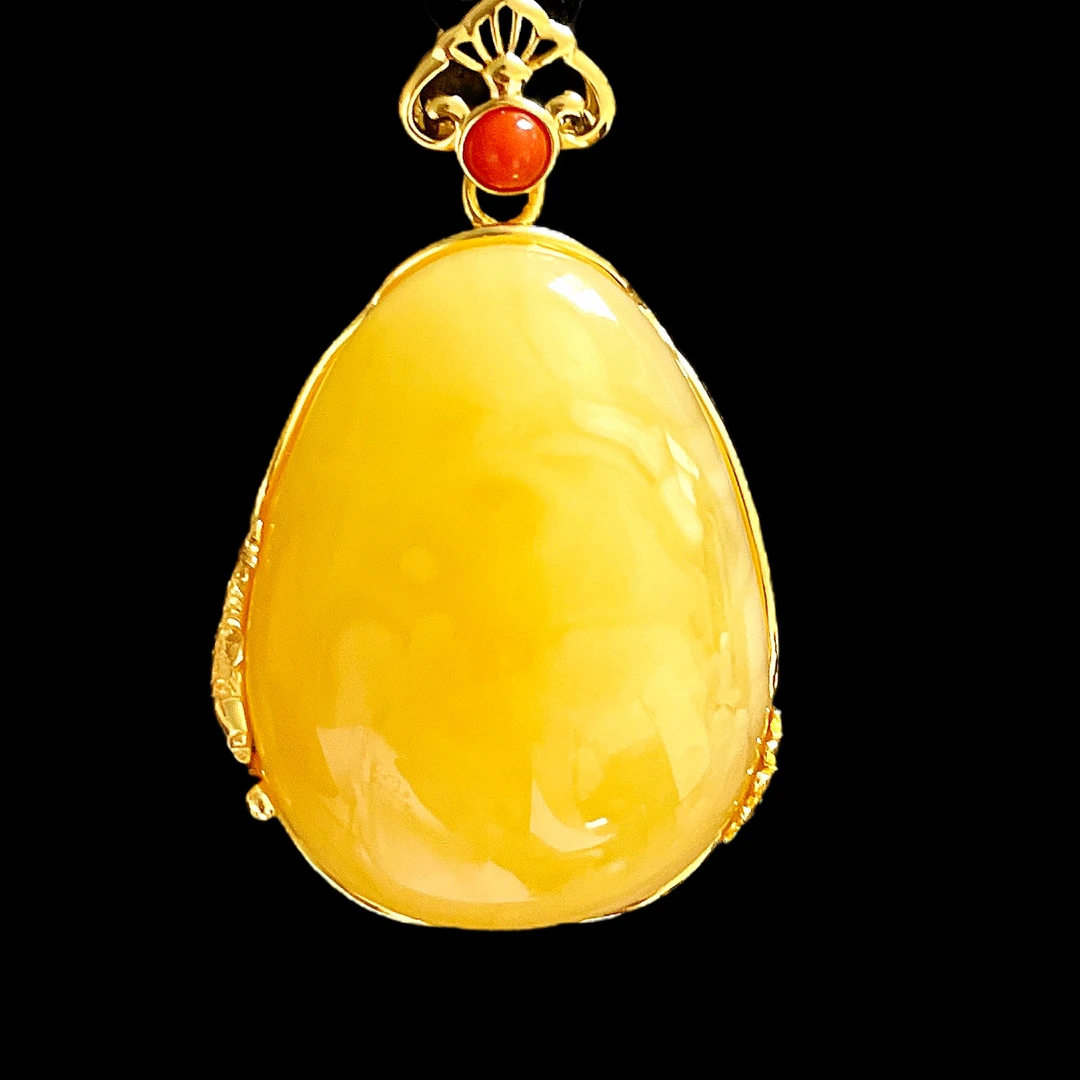 00239蜜蜡吊坠多样性发一