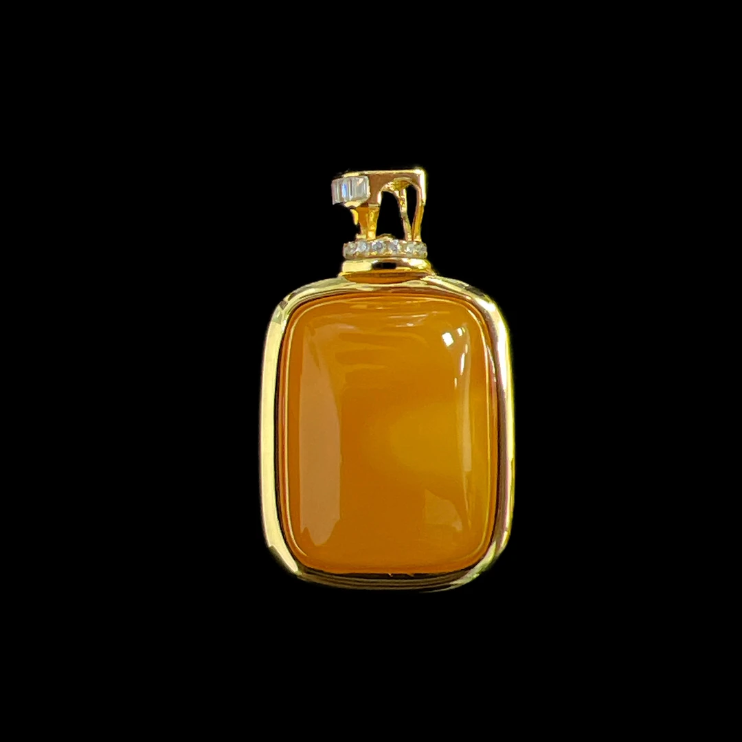 V368蜜蜡吊坠孤品