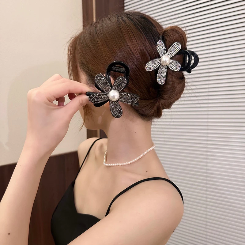 轻奢简约太阳花网红女盘发后脑勺镶钻花朵鲨鱼夹优雅百搭精致发饰