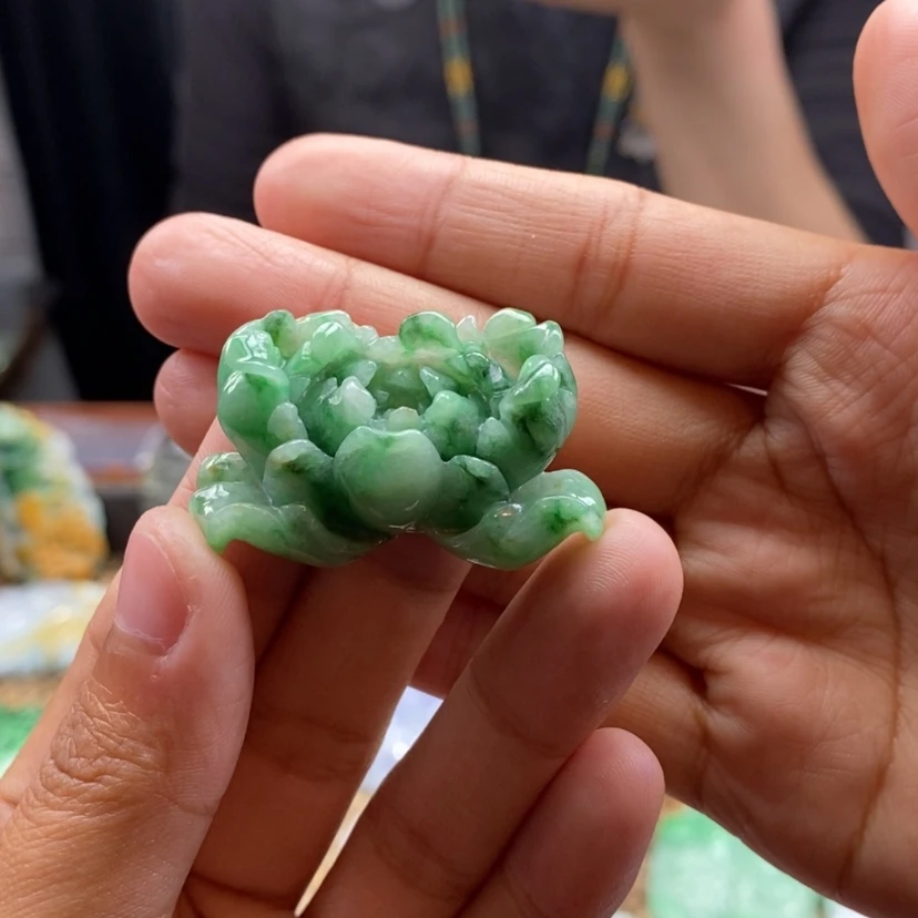 【闪购商品】定制翡翠未镶嵌无*草代编织