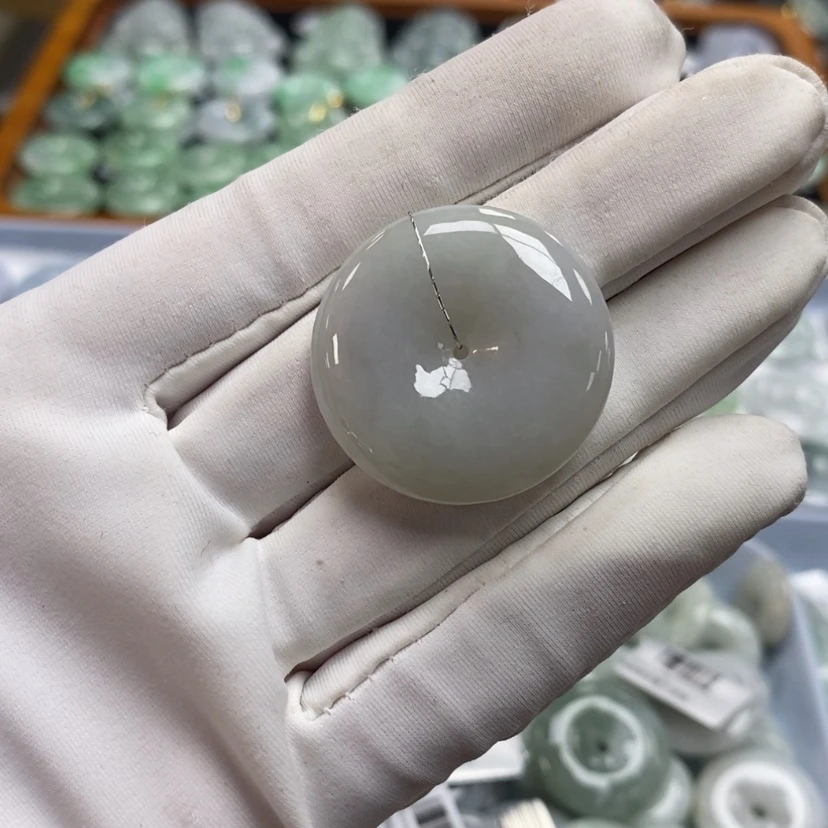 【闪购商品】翡翠颈饰未镶嵌平安扣