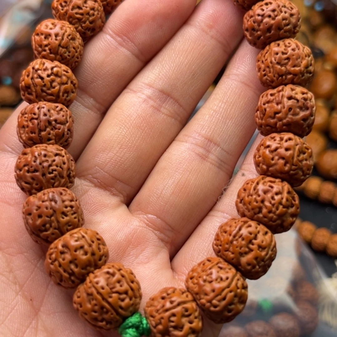 【闪购商品】橄榄核吊坠