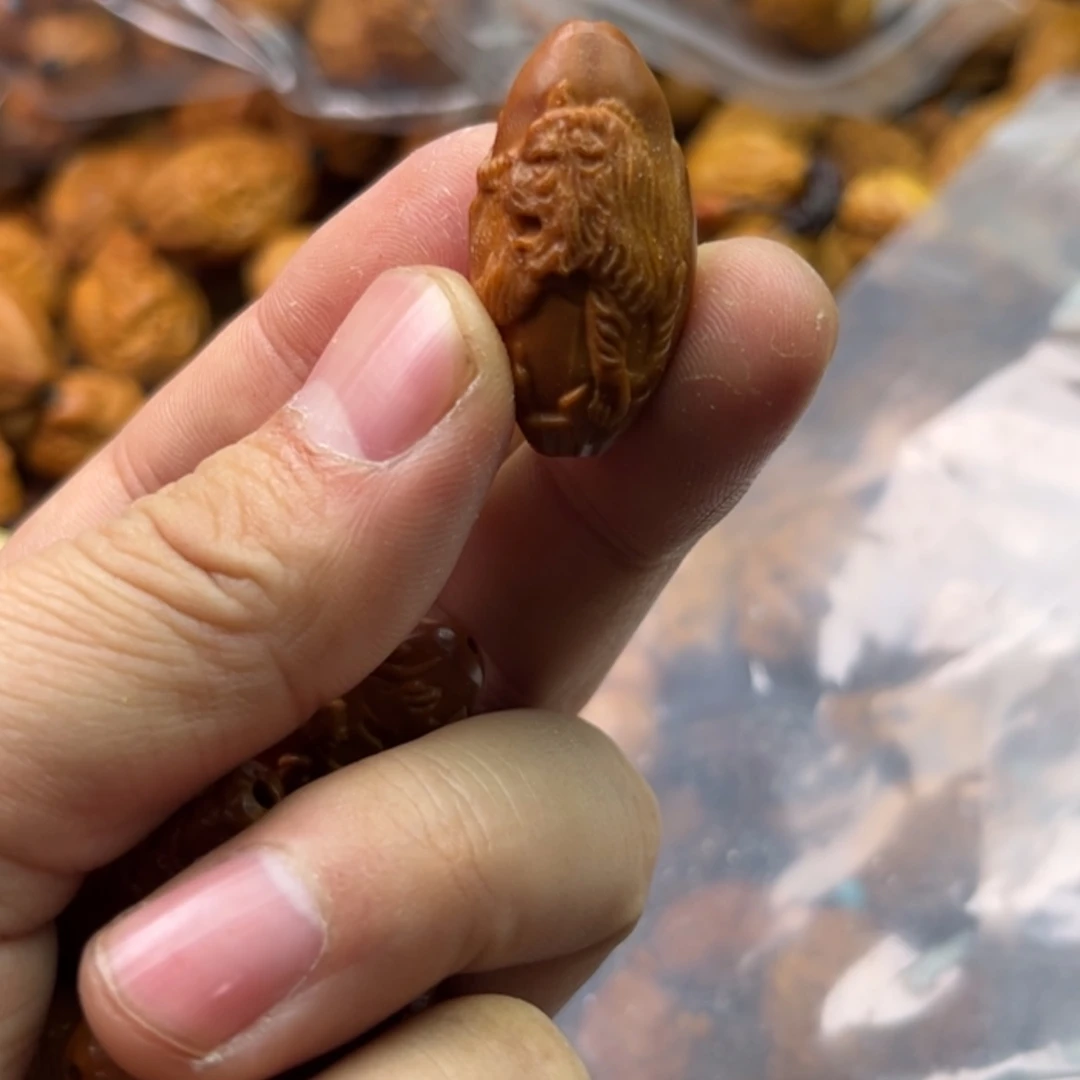 【闪购商品】橄榄核吊坠