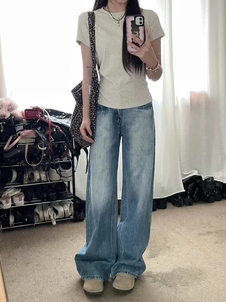 浅色磨白阔腿牛仔裤女秋季新款设计感高腰宽松显瘦百搭直筒长裤子