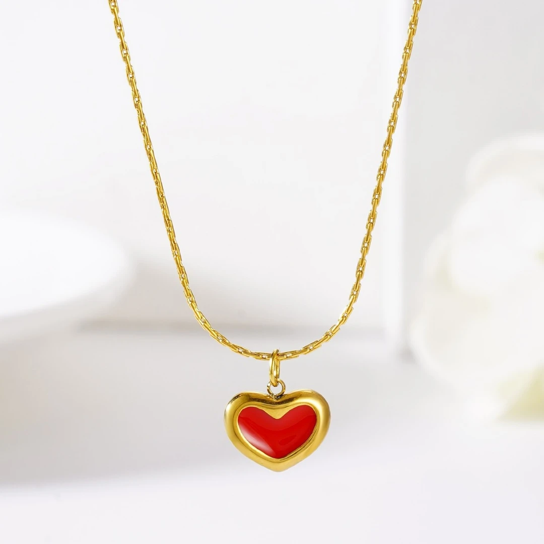 钛钢吊坠 红色爱心钛钢项链小红心吊坠元气少女桃心锁骨链