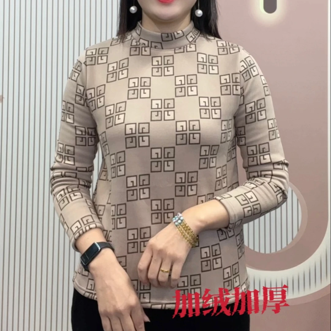 中老年新款妈妈2024洋气时尚秋冬新款加绒打底小衫上衣中老年女装