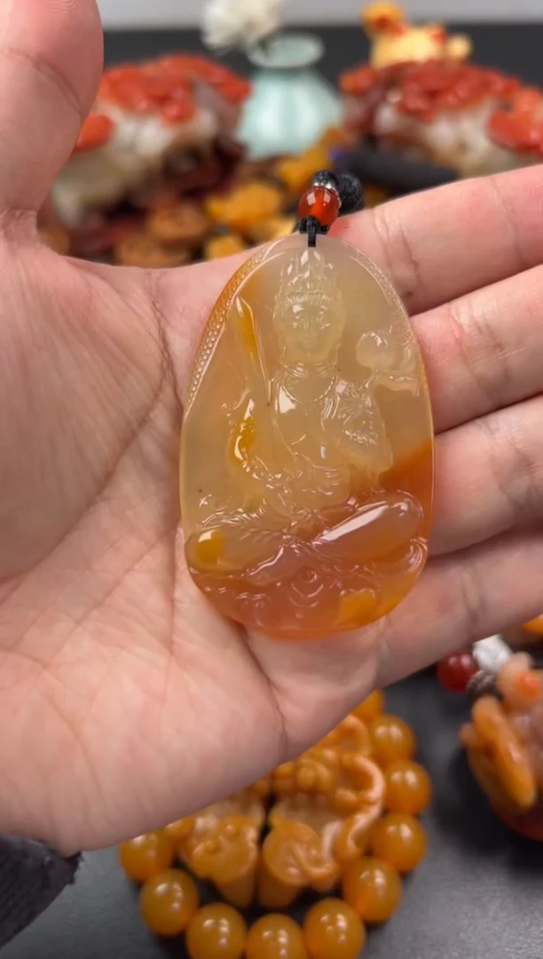 【闪购商品】石英质玉（黄龙玉）颈饰未镶嵌观音吊坠