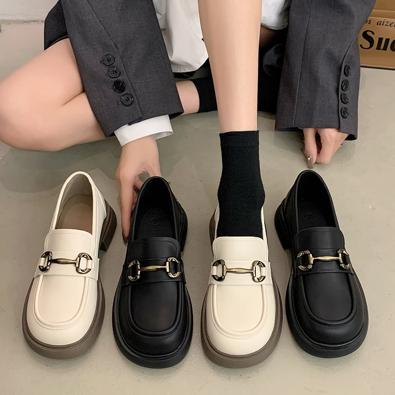 英伦风百搭小皮鞋女乐福鞋2024新款百搭乐福鞋女一脚蹬白色小皮鞋