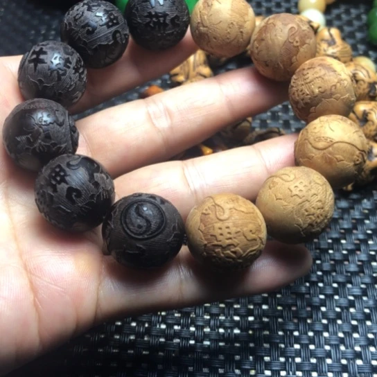 滴血莲花菩提手串
