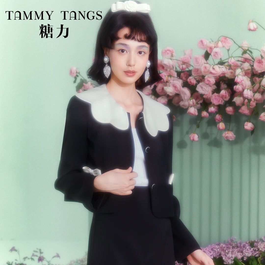 【辛祺专享】糖力设计感撞色花瓣翻领外套小个子短款