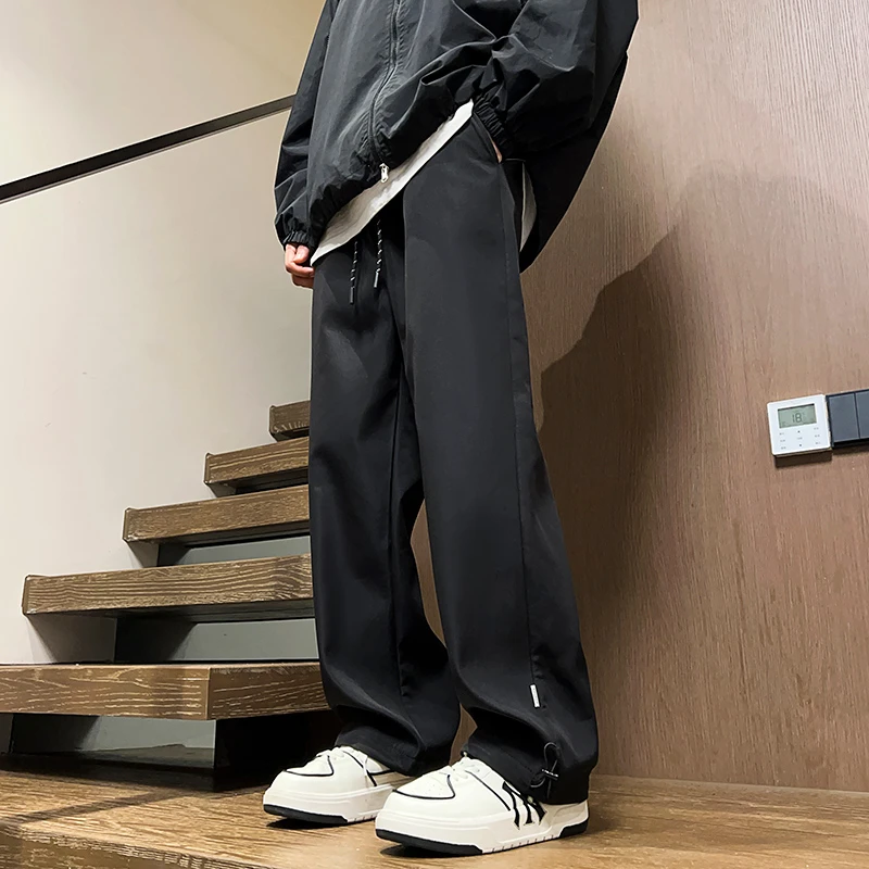 加绒加厚休闲裤男生秋冬季宽松卫裤美式高街户外防水直筒冲锋裤男