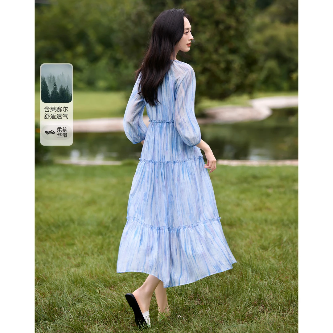 沫晗依美【奥莱】晕染显瘦连衣裙25春季海边度假气质设计感连衣裙女