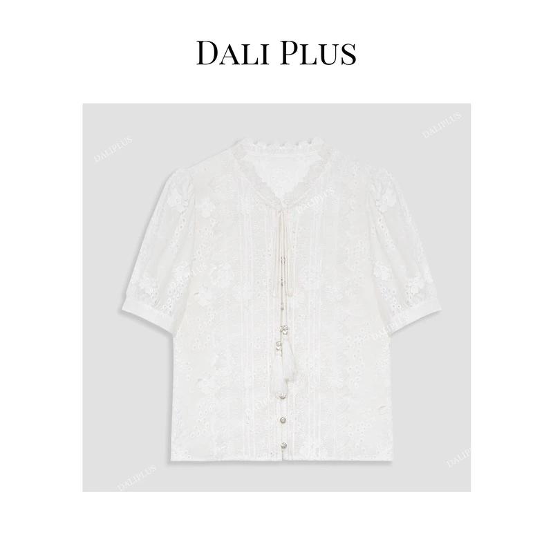 DALI PLUS温柔浪漫白色蕾丝贴花设计流苏短袖衬衫-D4KK0127