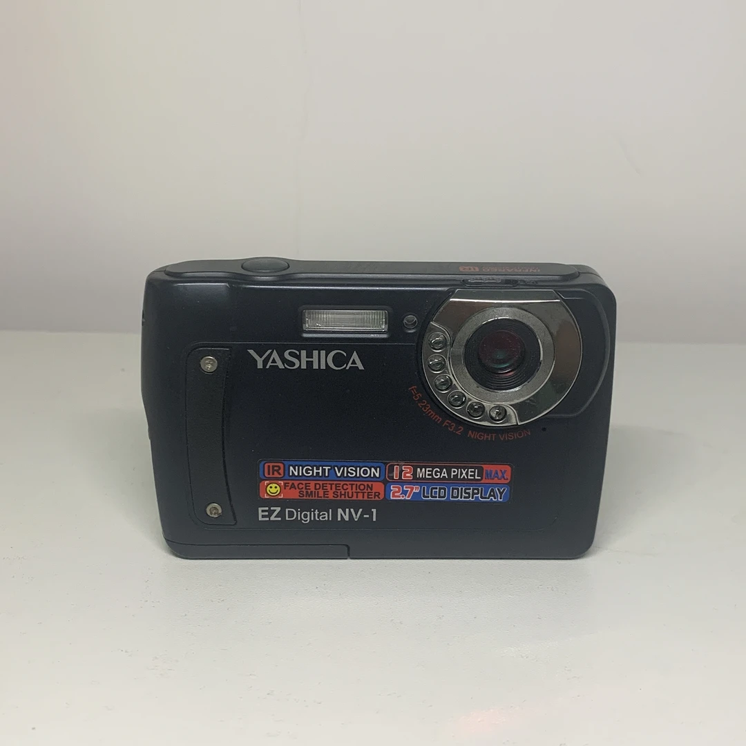 95新  雅西卡YASHICA NV-1 4倍光学变焦(no退no换）