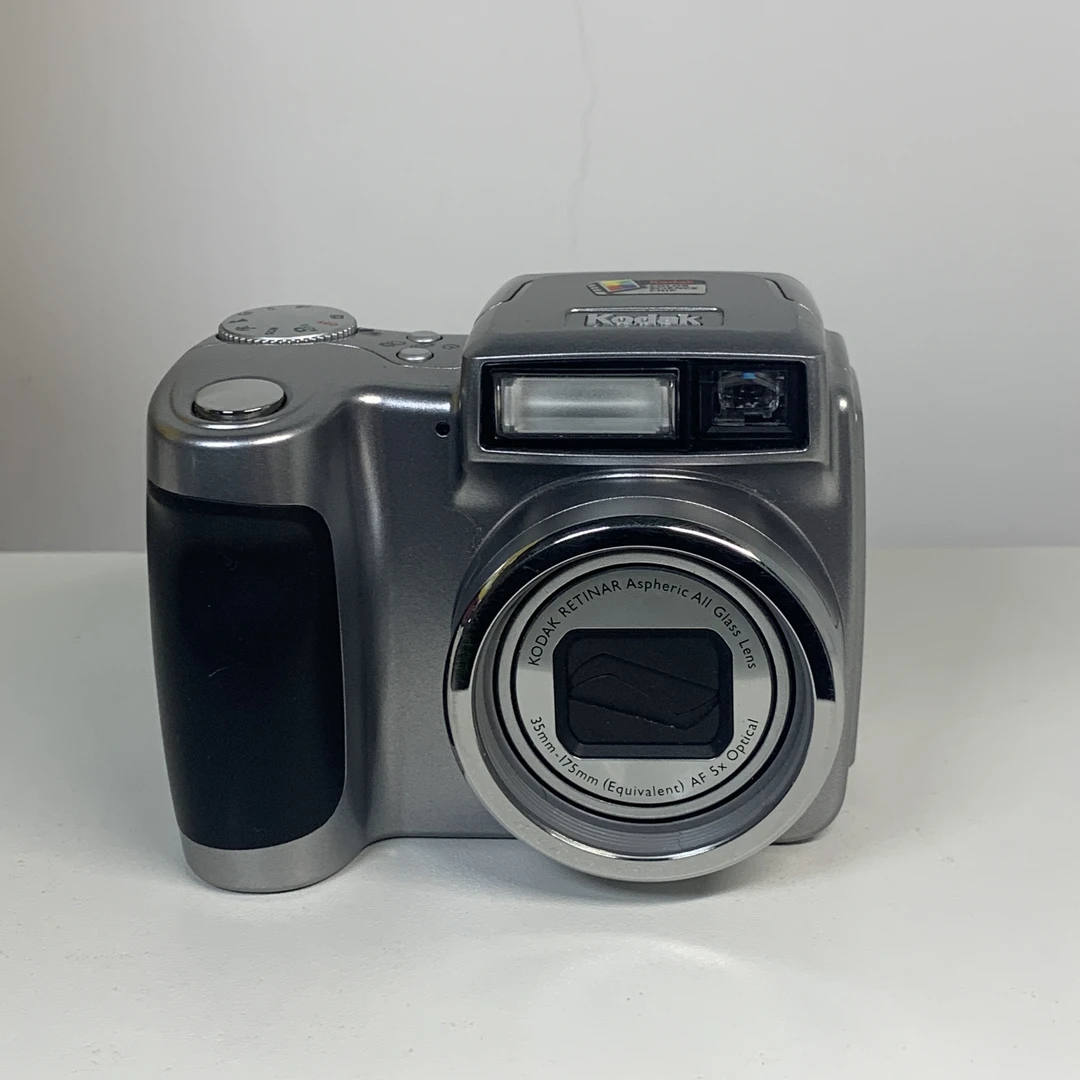 99新 Kodak/柯达 z700 400w像素 5倍光学变焦 (no退no换）
