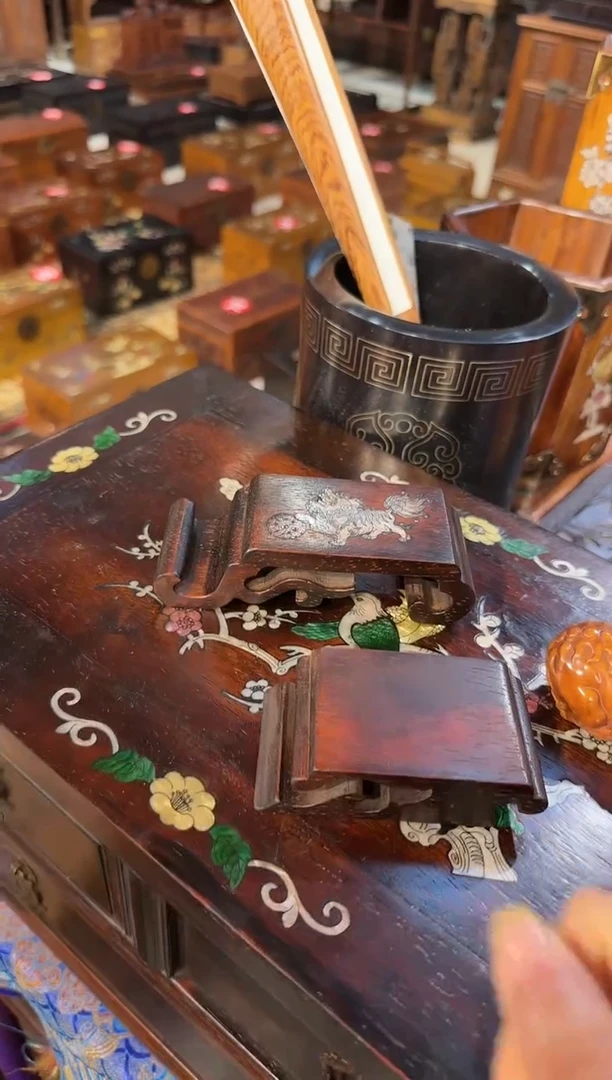 【闪购商品】贡木木艺福狮墨床45.8 8888888