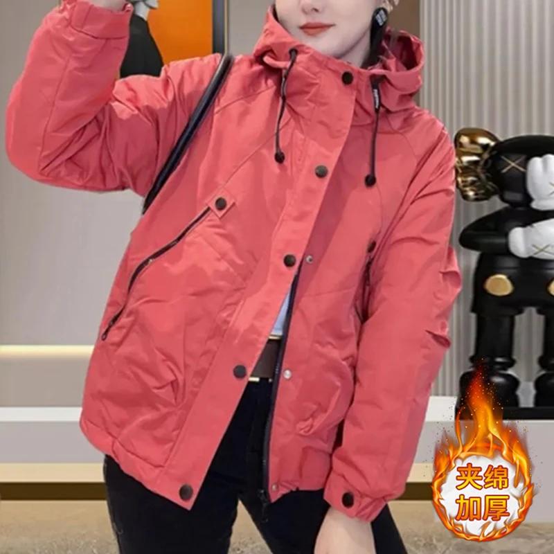 夹棉加厚保暖工装短外套2026秋冬季新款爆款冲锋衣小个子洋气女装