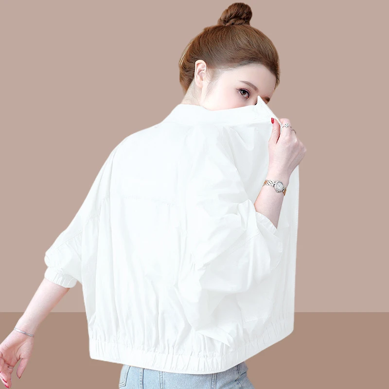 薄款外套2025夏季新款防晒衣女款外穿小个子大码户外透气冲锋衣潮