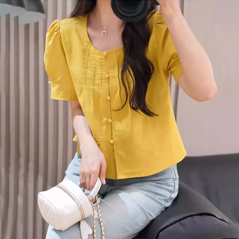 复古方领衬衫女款2025新款夏季漂亮洋气上衣时尚百搭外穿薄款衬衣