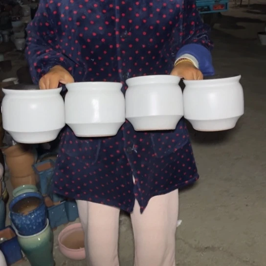 红陶20CM以下口15高15瑕疵