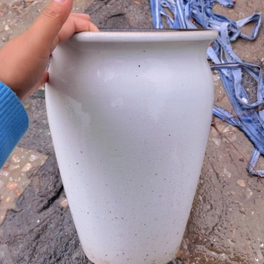 红陶20CM以下口20高28瑕疵