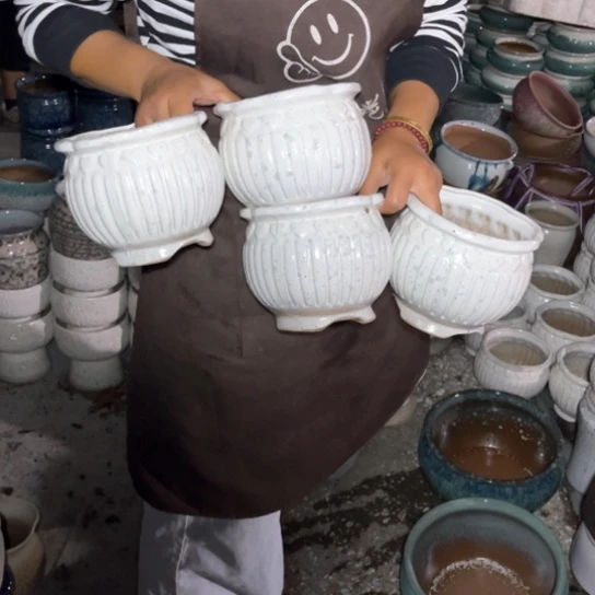 红陶20CM以下口15高13瑕疵