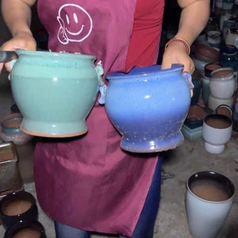 红陶20CM以下口18高18瑕疵