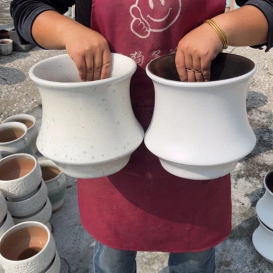 红陶20CM以下口19高20瑕疵