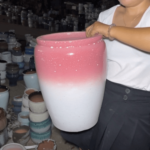 红陶20CM以下口24高37瑕疵