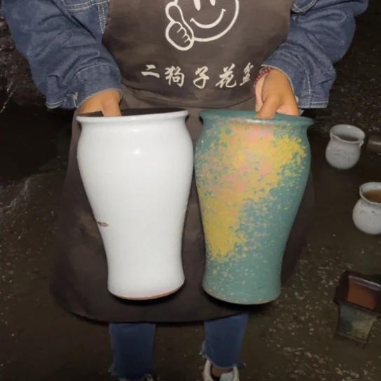 红陶20CM以下口15高26瑕疵