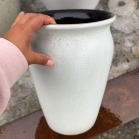 红陶20CM以下口20高28瑕疵