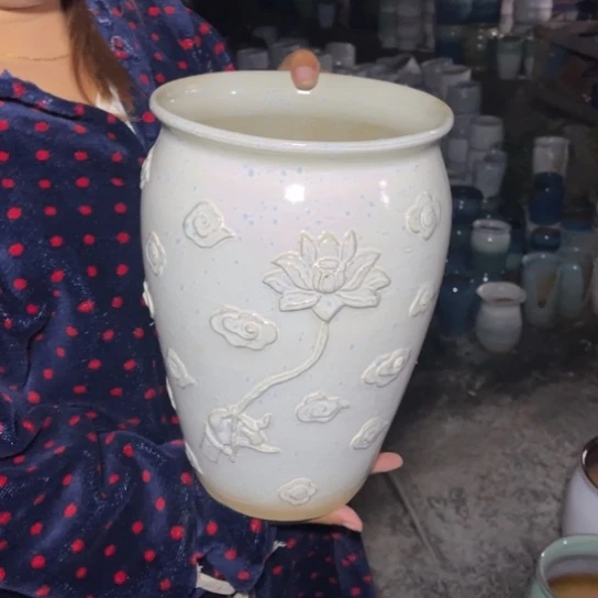 红陶口20高31瑕疵