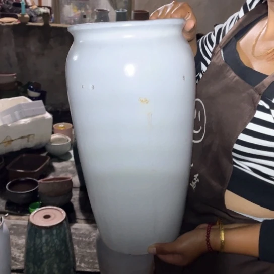 红陶20CM以下口20高41瑕疵