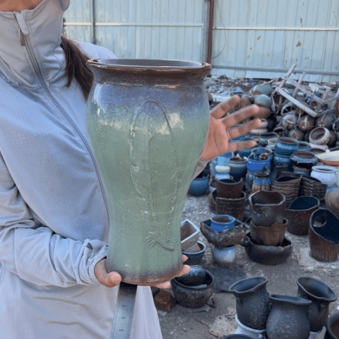 红陶20CM以下口18高34瑕疵