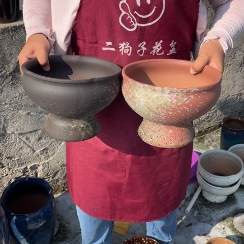 红陶20CM以下口20高15瑕疵