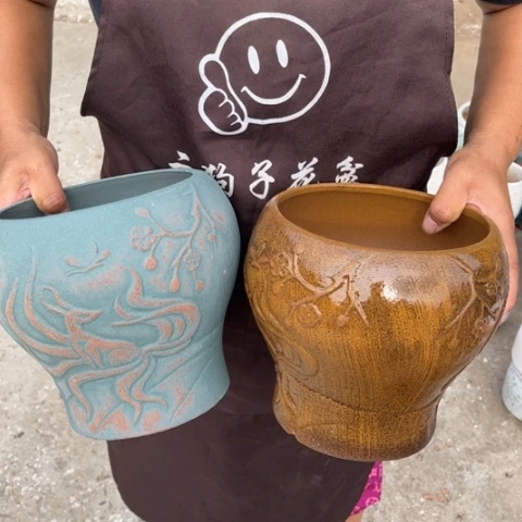 红陶20CM以下口15高20瑕疵