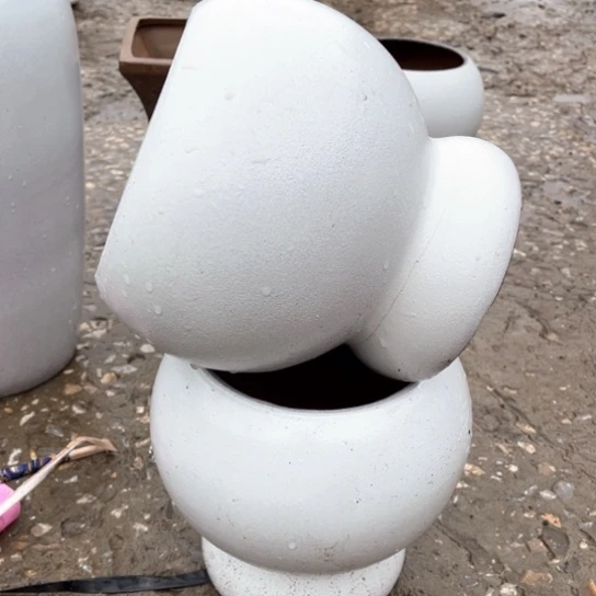 红陶20CM以下口15高22瑕疵