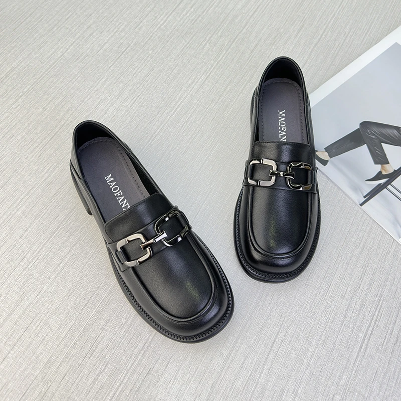 猫梵惜2024年春秋软底圆头乐福鞋英伦风平底通勤小皮鞋舒适豆豆鞋