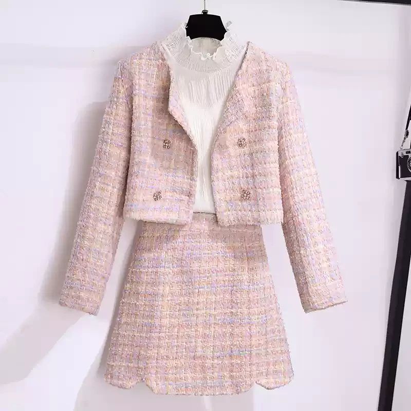 女装编码【371-380】品牌撤柜，库存样衣，介意勿拍有问题联系客服