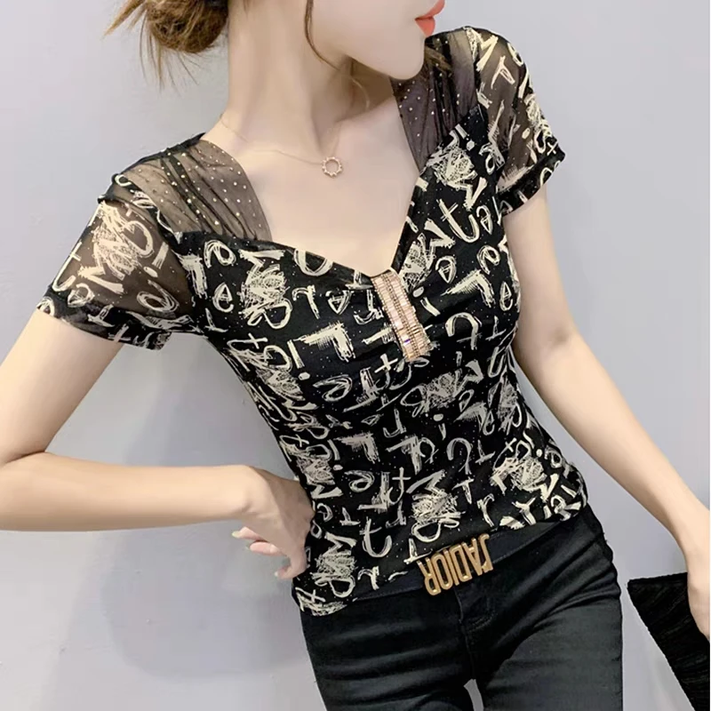 8921沐沐家新款潮性感V领T恤女短袖夏时尚烫钻网纱上衣洋气半袖