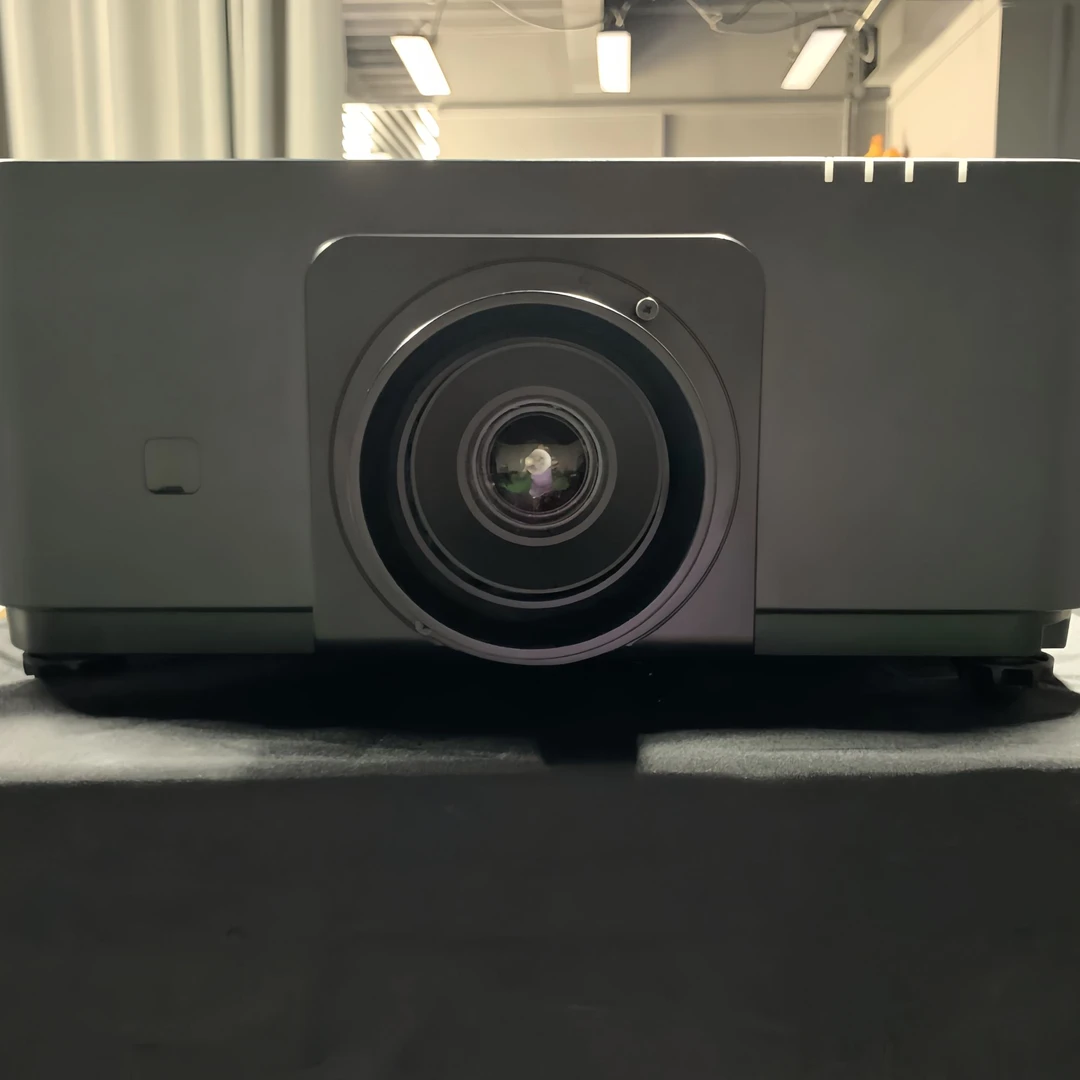 95新  二手型号PX602激光机6000流明1920*1200配件齐全